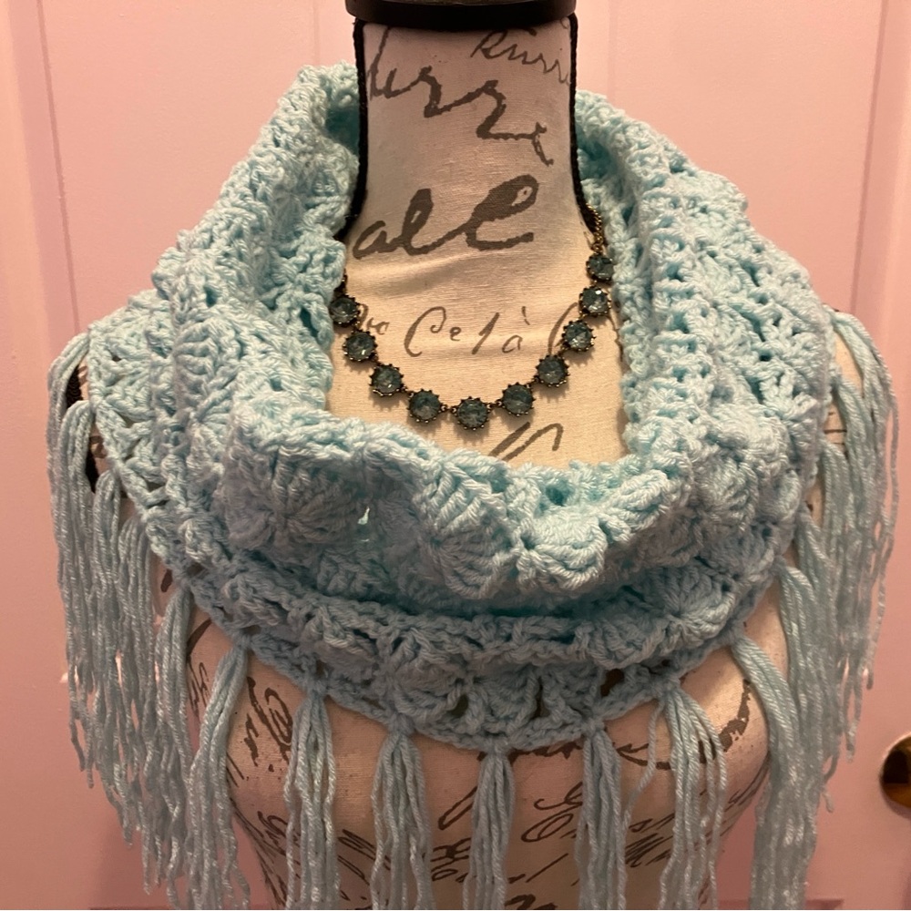 Lovely Handmade Crochet Fringe Cowl Scarf - Picture 6 of 10